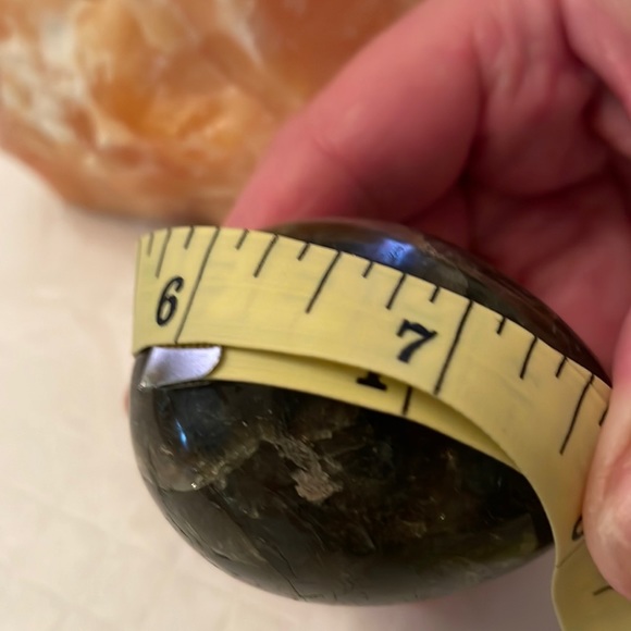 Green Egg Shaped Labradorite with many inclusions. W 5” x L 6”. - Picture 5 of 5